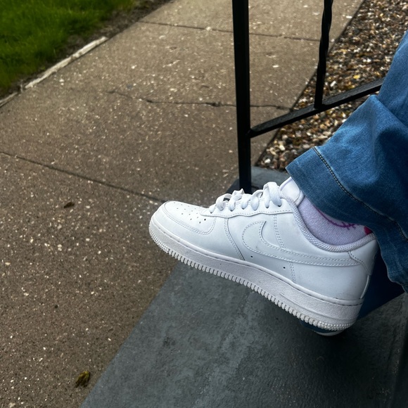 Women’s Air Force 1 ‘07 shoes - Picture 12 of 16